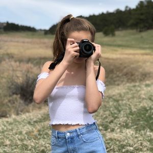 Meet your Posher, Ela